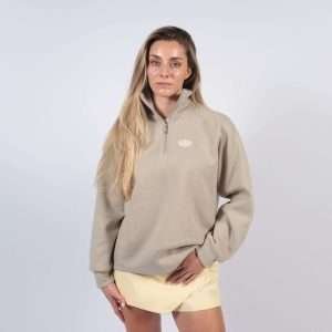 Polera beige bordada