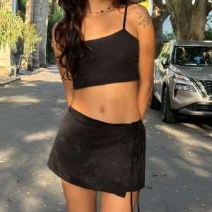 Short + Falda Envolvente Negro