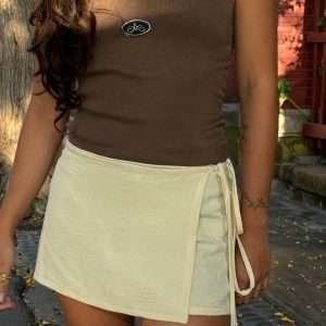Short + Falda Envolvente Butter Yellow